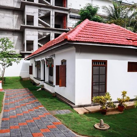 Bobbys Corner Appartement Alappuzha Buitenkant foto