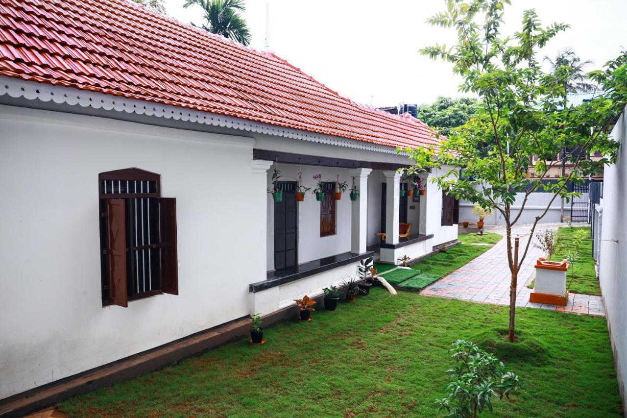 Bobbys Corner Appartement Alappuzha Buitenkant foto