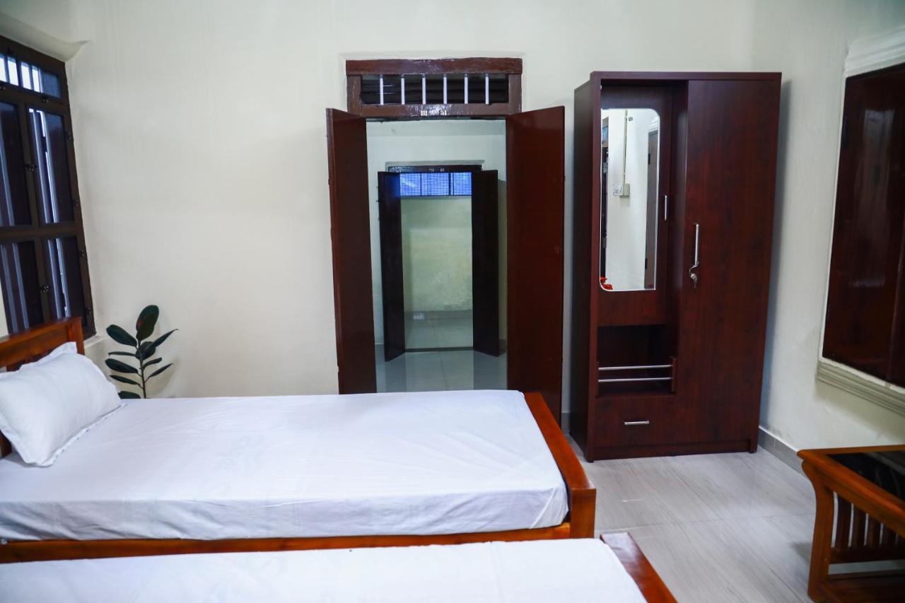 Bobbys Corner Appartement Alappuzha Buitenkant foto