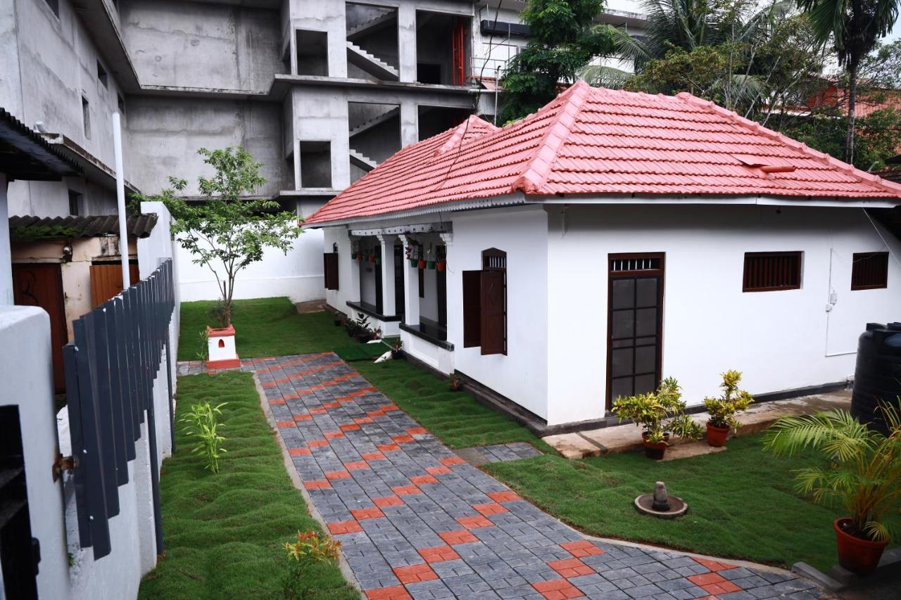 Bobbys Corner Appartement Alappuzha Buitenkant foto