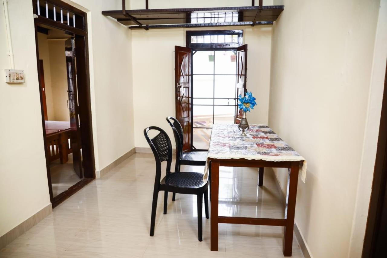 Bobbys Corner Appartement Alappuzha Buitenkant foto